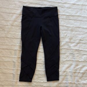 Ivivva by Lululemon Black cropped Leggings with pockets size youth 10